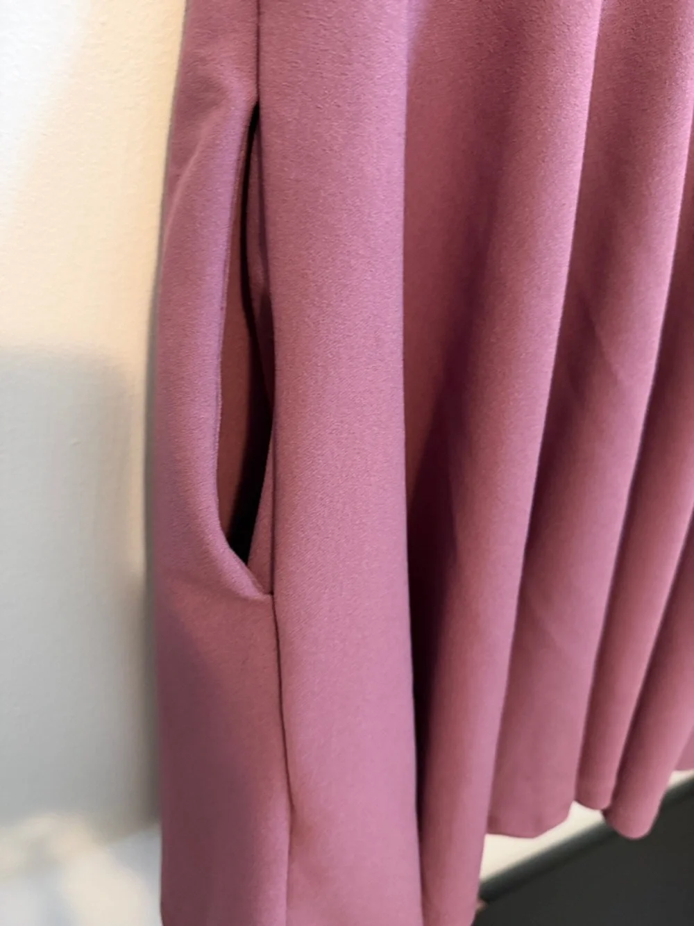 Windsor Dusty Rose Spaghetti-Strap Skater Dress size medium NWT - Picture 4 of 9